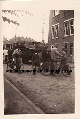 Tank in streets of Holland